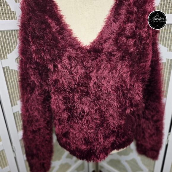 Renvy Women's Maroon/Oxblood Plush Eyelash Fuzzy Sweater Size M - Picture 5 of 11